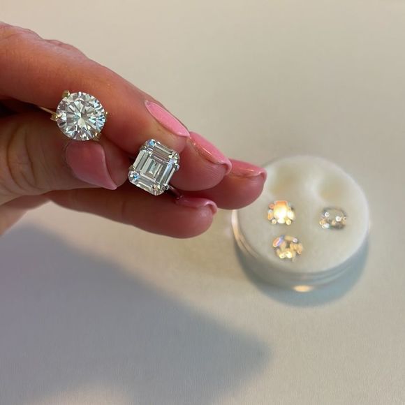 Engagement Ring Sample Set - Picture 6 of 9